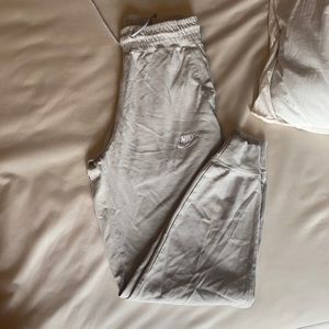 nike joggers